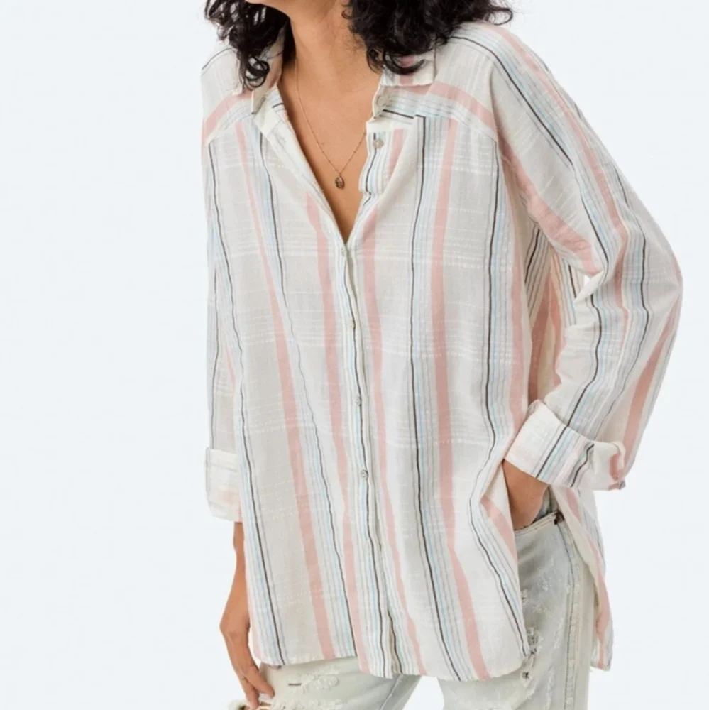 🌲 NWT Lovestitch tie top - Picture 3 of 7